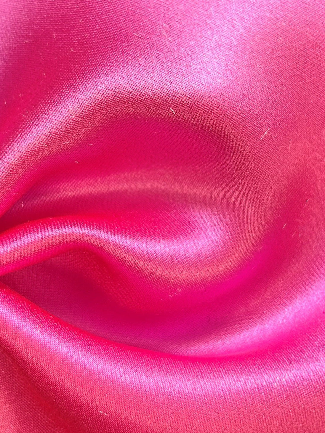 Satin de Soie Rose Fluo - Magnifique