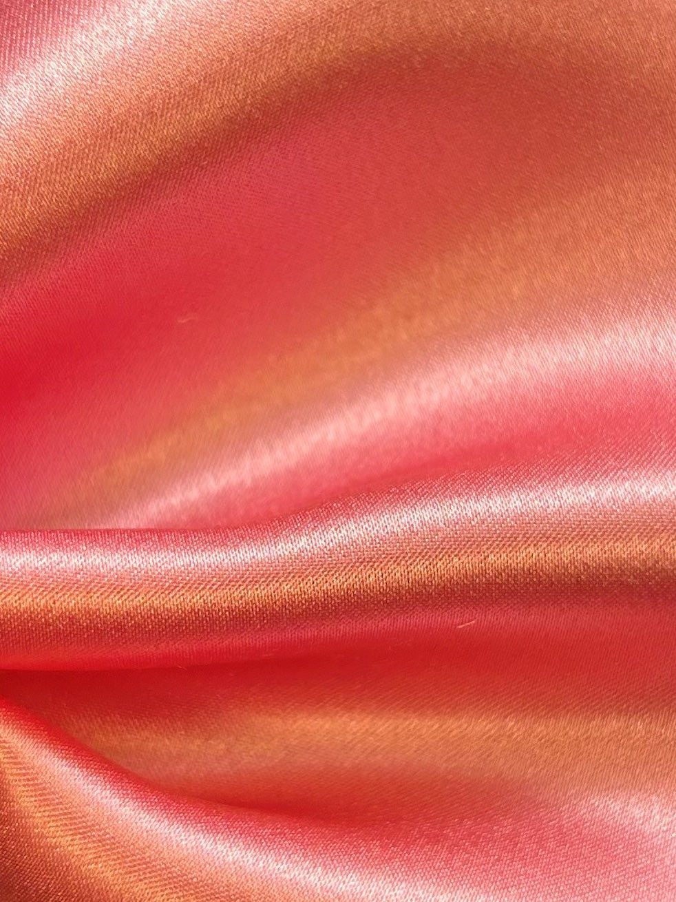 Nouveau Satin de Soie Rose - Magnifique