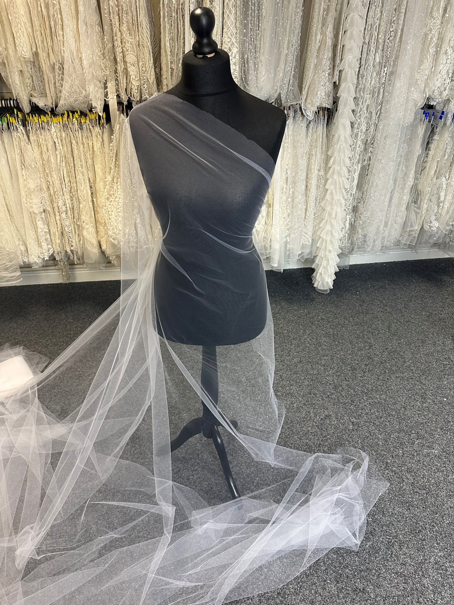 Tulle de mariée blanc pour voiles - Baritone