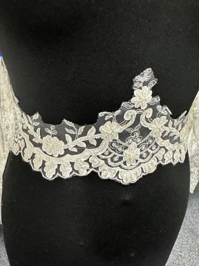 Bordure en dentelle ivoire cordée – Olivia