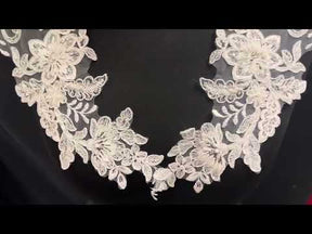 Appliques en dentelle ivoire perlée – Annabelle